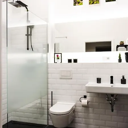 Appartement 4-zi Urban Design 120m² Brandnew 200mbit Berlijn
