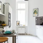 4-zi Urban Design 120m² Brandnew 200mbit Apartamento *